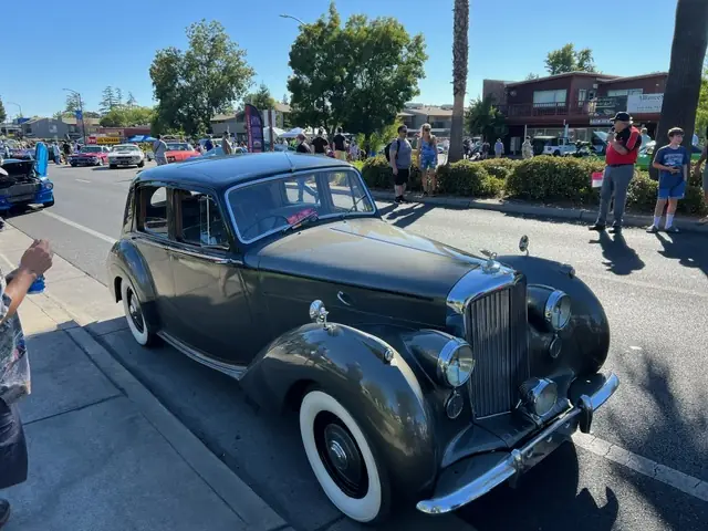 Vintage Rolls-Royce at a car show